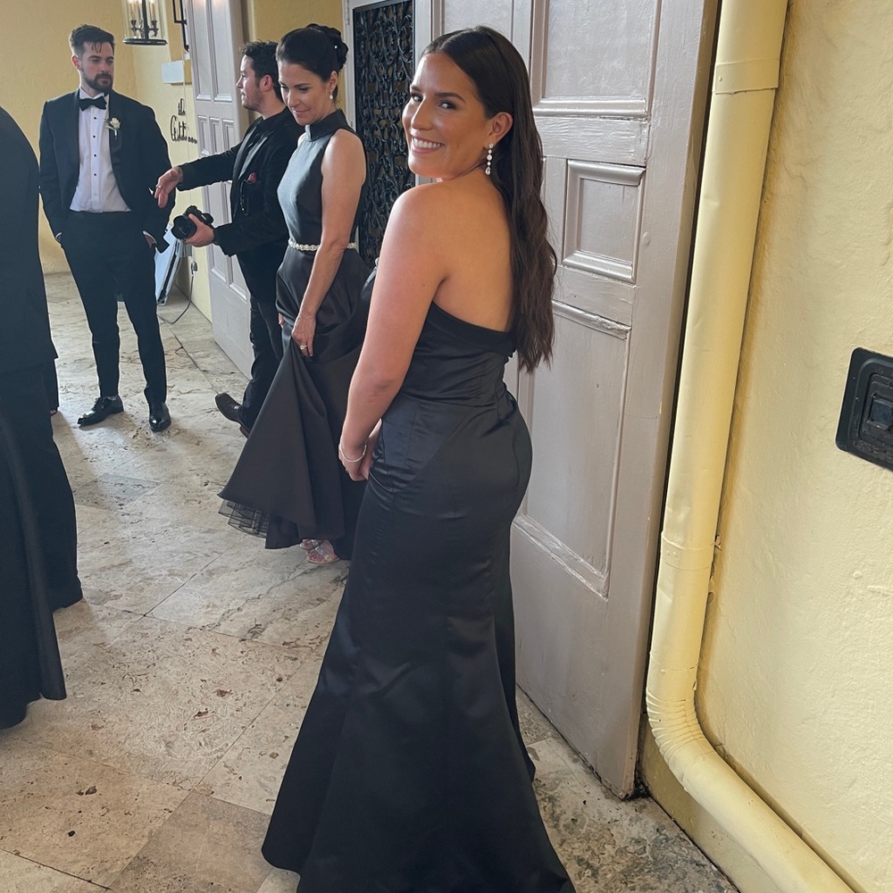 Elegant Black Strapless Gown